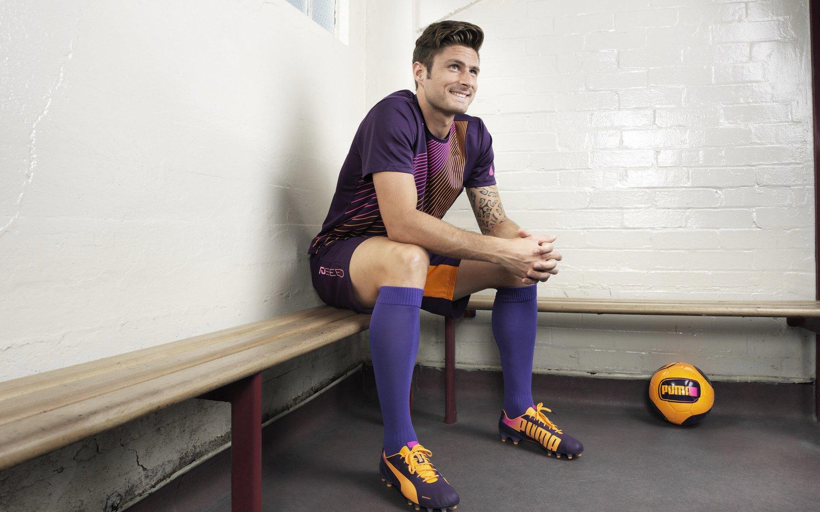 伦敦保卫战!利物浦三场恶斗定江山 连斩热刺蓝军枪手即夺冠