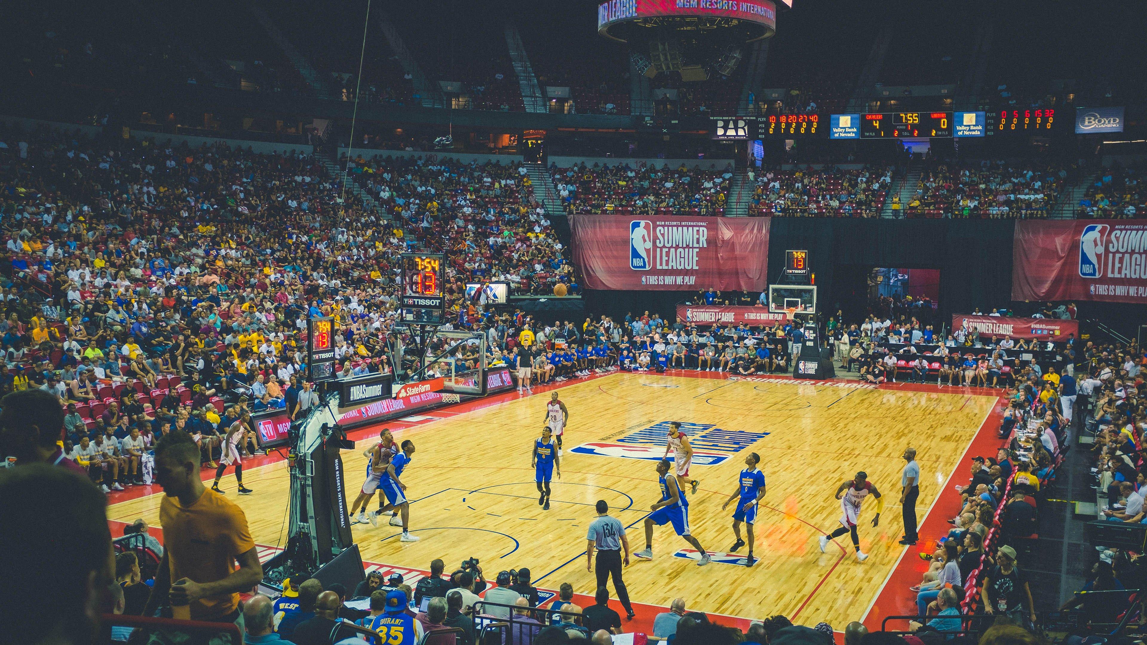 末节11分吹响逆转号角!布伦森23中9拿到29分4板5助2断