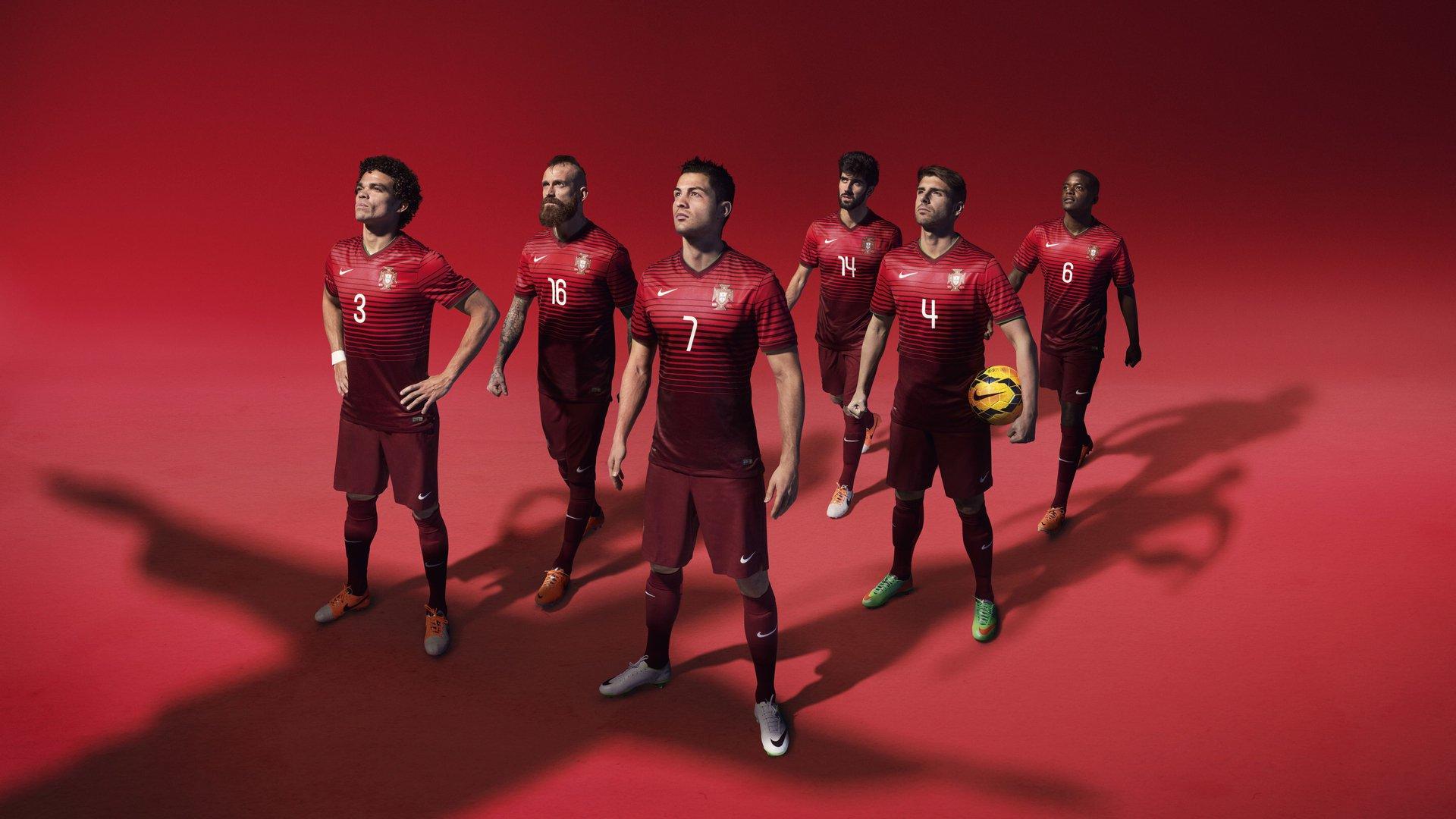 卡佩拉评足坛双雄,安切洛蒂智慧铸就皇马传奇,阿隆索卓越却需时间证明